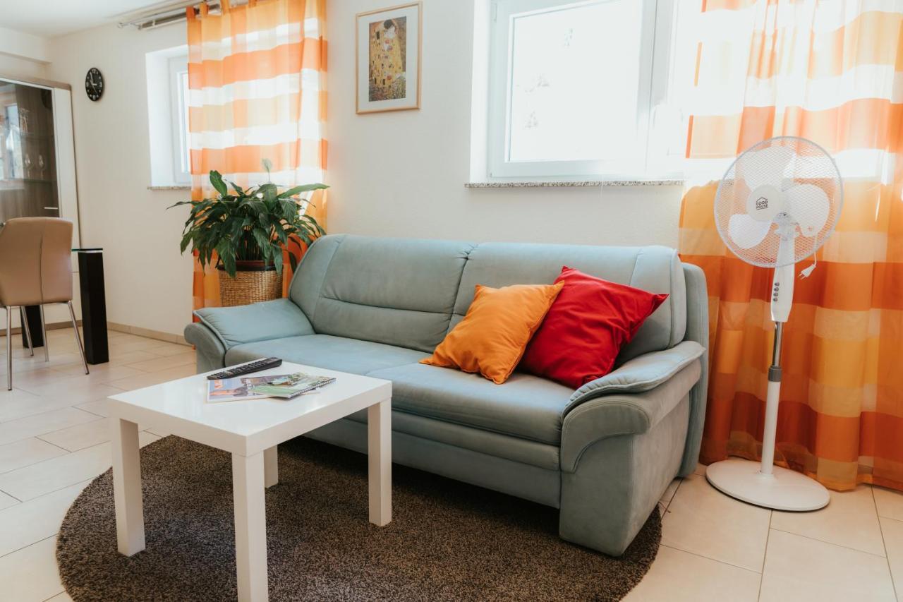 Ferienwohnung "Koehler" Am Bodensee Меккенбойрен Экстерьер фото
